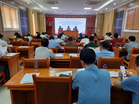 Quang cảnh cuộc họp Ban Chỉ đạo Tuần lễ Văn hóa, Thể thao các dân tộc huyện Mường Tè năm 2023