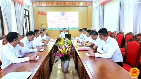 Chi bộ Điện lực Mường Tè tổ chức hội nghị kiểm điểm, đánh giá xếp loại, phân loại chất lượng tổ chức Đảng và Đảng viên năm 2023
